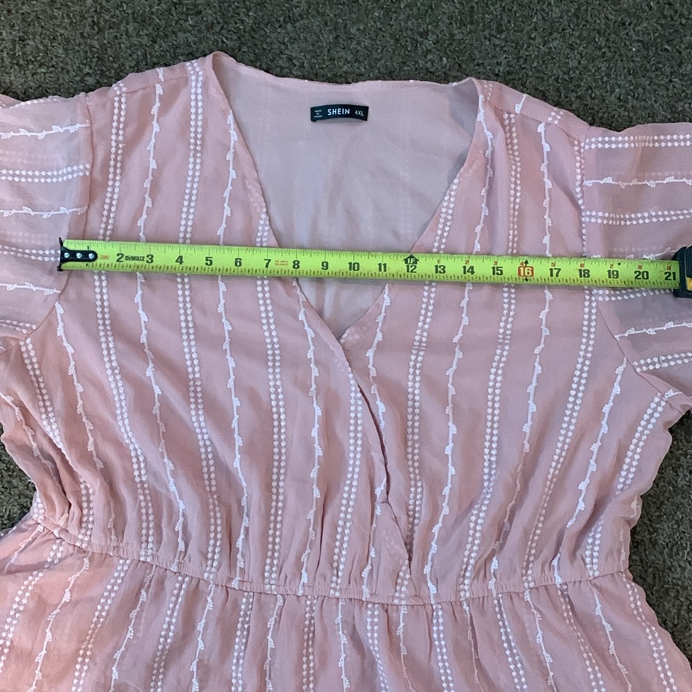 Plus seize dress - Picture 6 of 8